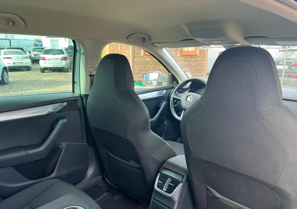 Skoda Octavia cena 46900 przebieg: 259000, rok produkcji 2015 z Krzeszowice małe 704